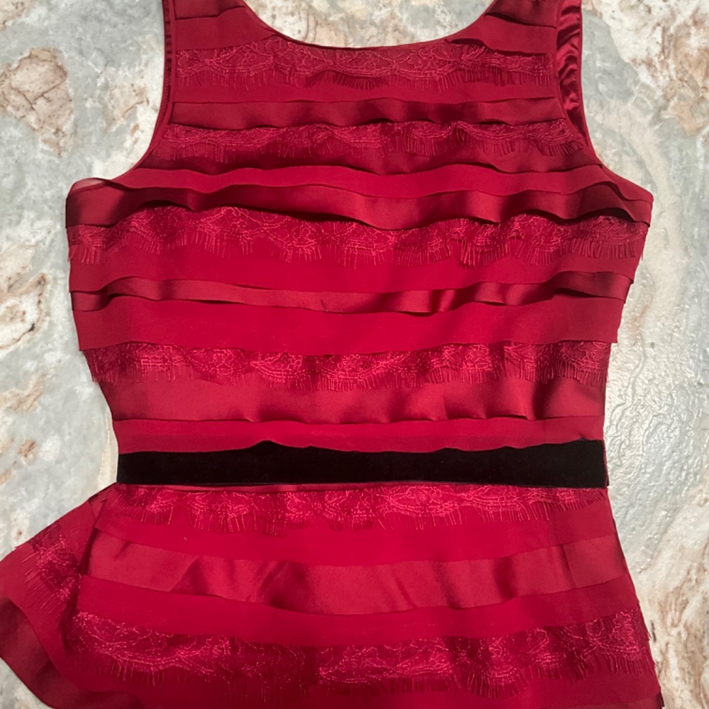 WHITE HOUSE BLACK MARKET CRIMSON RIBBON SLEEVELESS BLOUSE - Picture 6 of 12